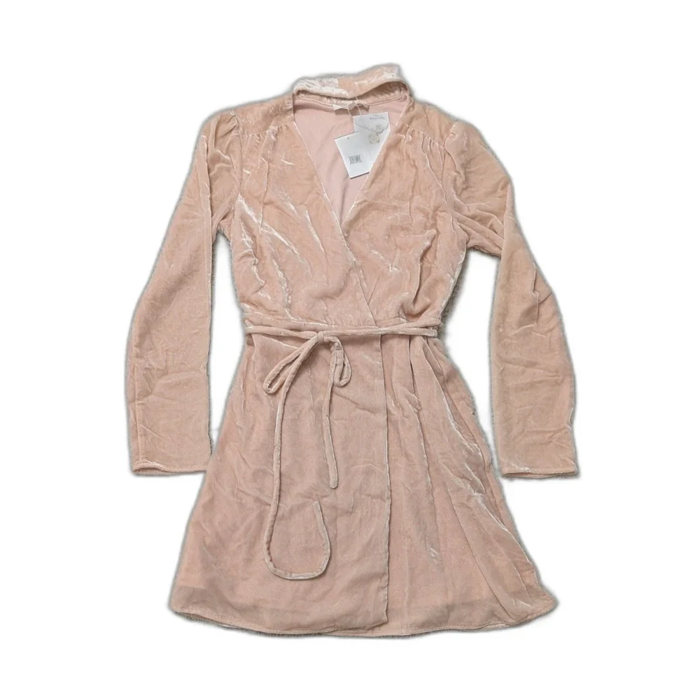 WAYF Where Are You From Women's Size Medium Pink Rayon Nylon Dress - Picture 1 of 5